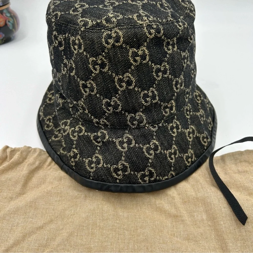 Unisex Gucci, GG denim black/beige bucket hat, size medium, made in Italy